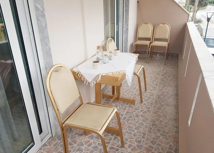 Апартаменты Eliza's House